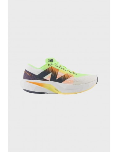 New Balance W - FUELCELL REBEL V4 les ligaments